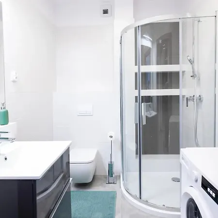 - Center - Cozy One Bedroom - O10 * 카토비체