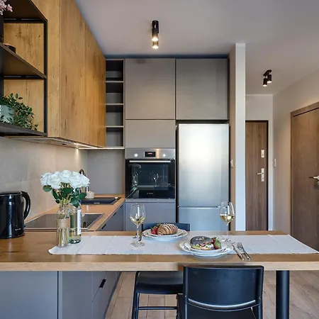 - Center - Cozy One Bedroom - O10 아파트
