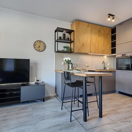 Apartamento - Center - Cozy One Bedroom - O10 *