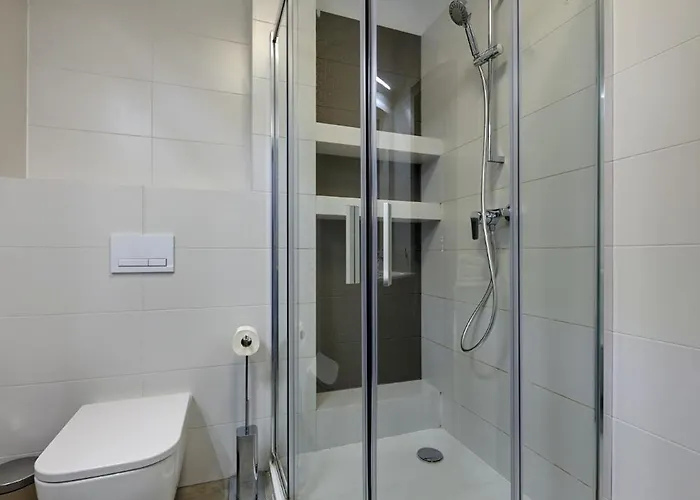 דירה - Center - Cozy One Bedroom - O10